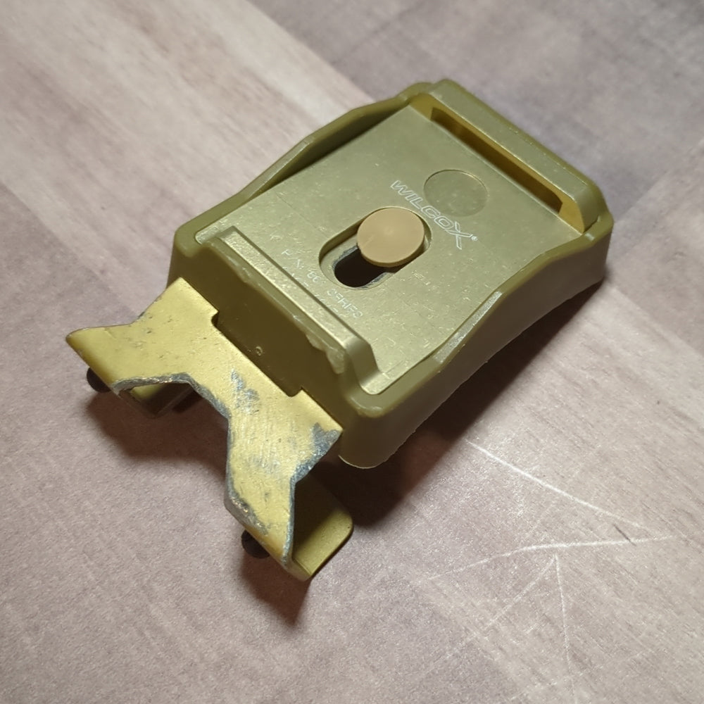 Wilcox L4 1-Hole Shroud (Used)