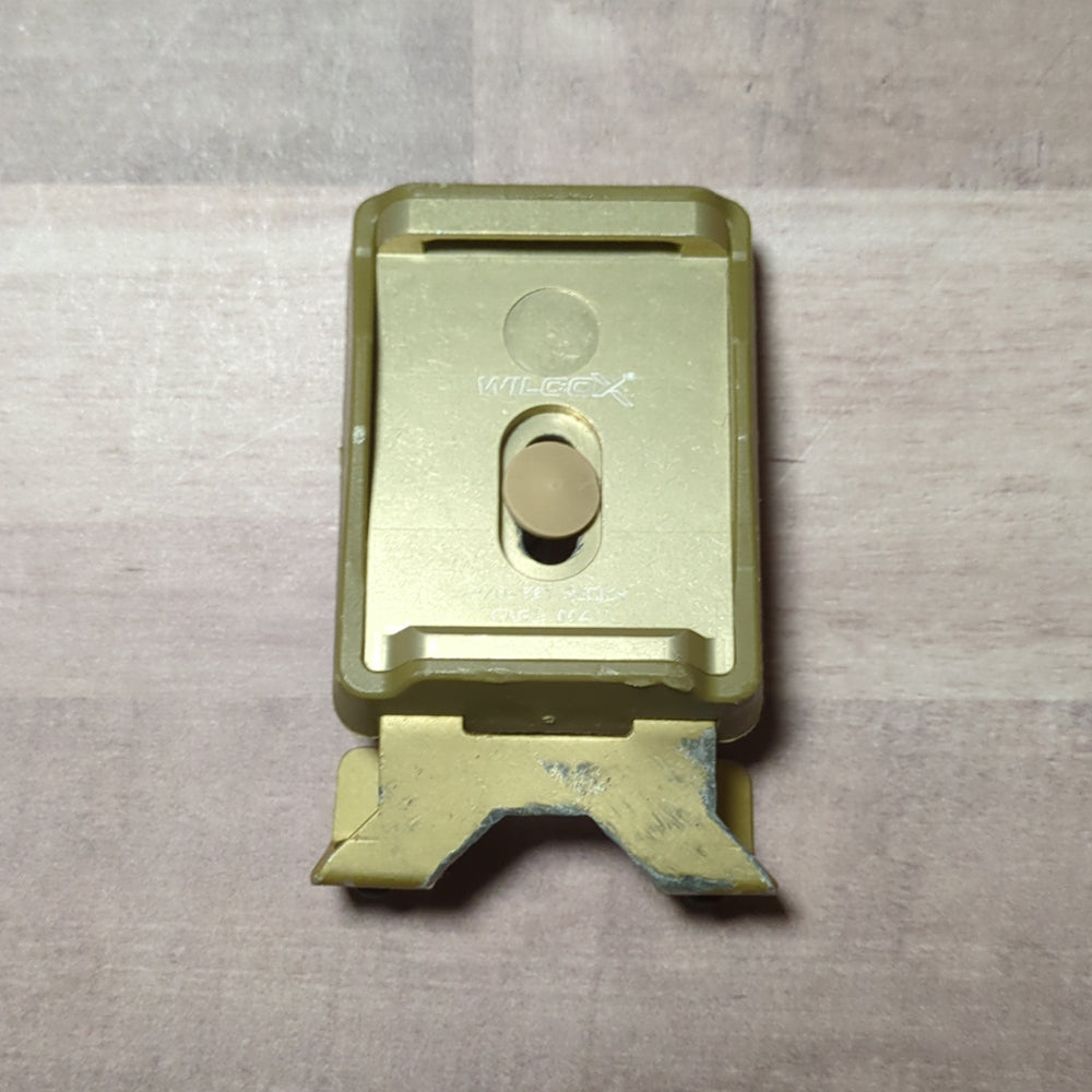 Wilcox L4 1-Hole Shroud (Used)